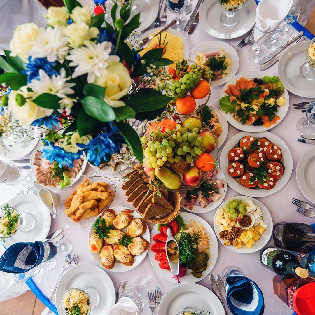 Food that belongs to the occasion